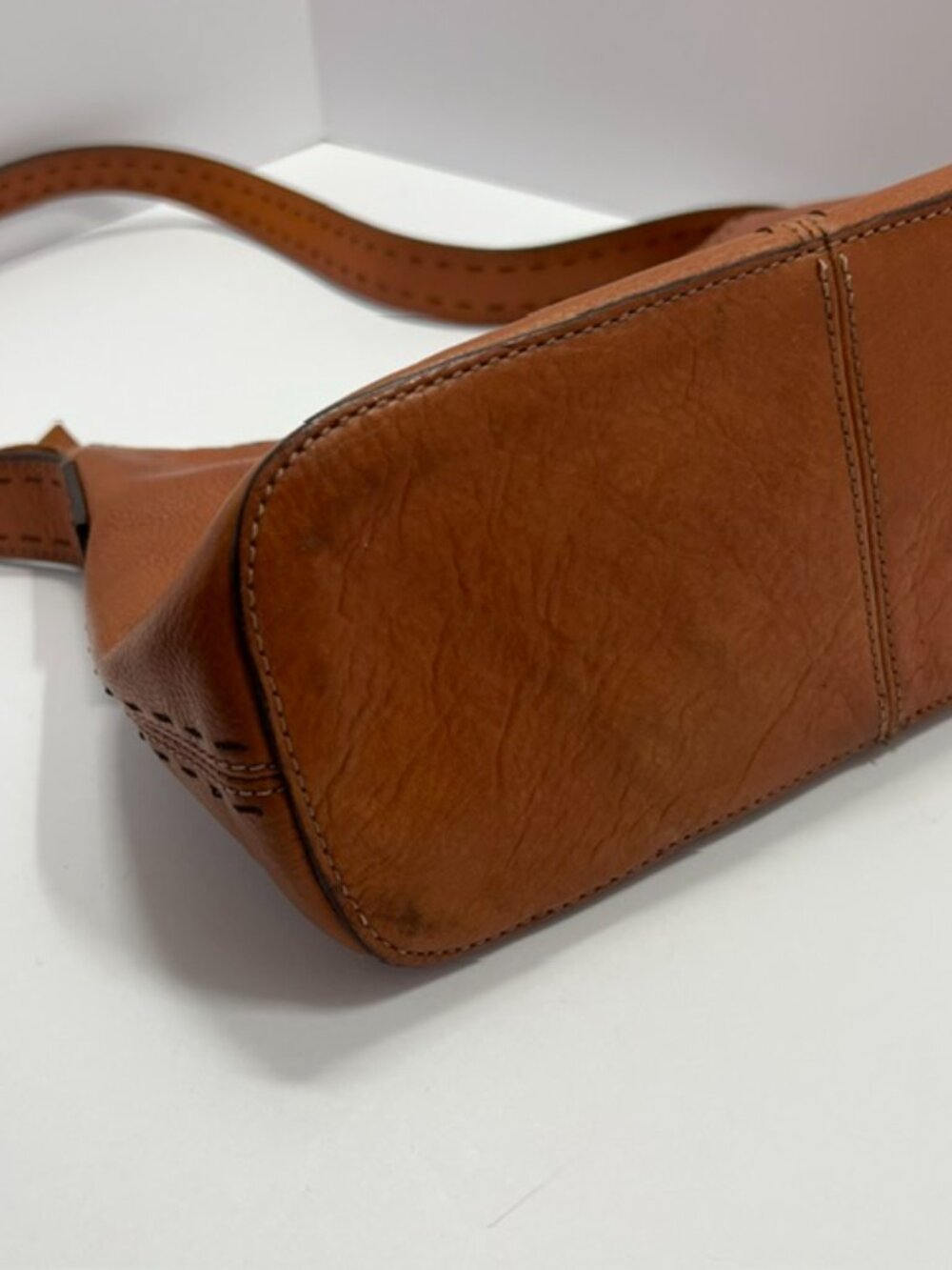 Fossil Tan Leather Crossbody Shoulder Bag - Picture 7 of 12